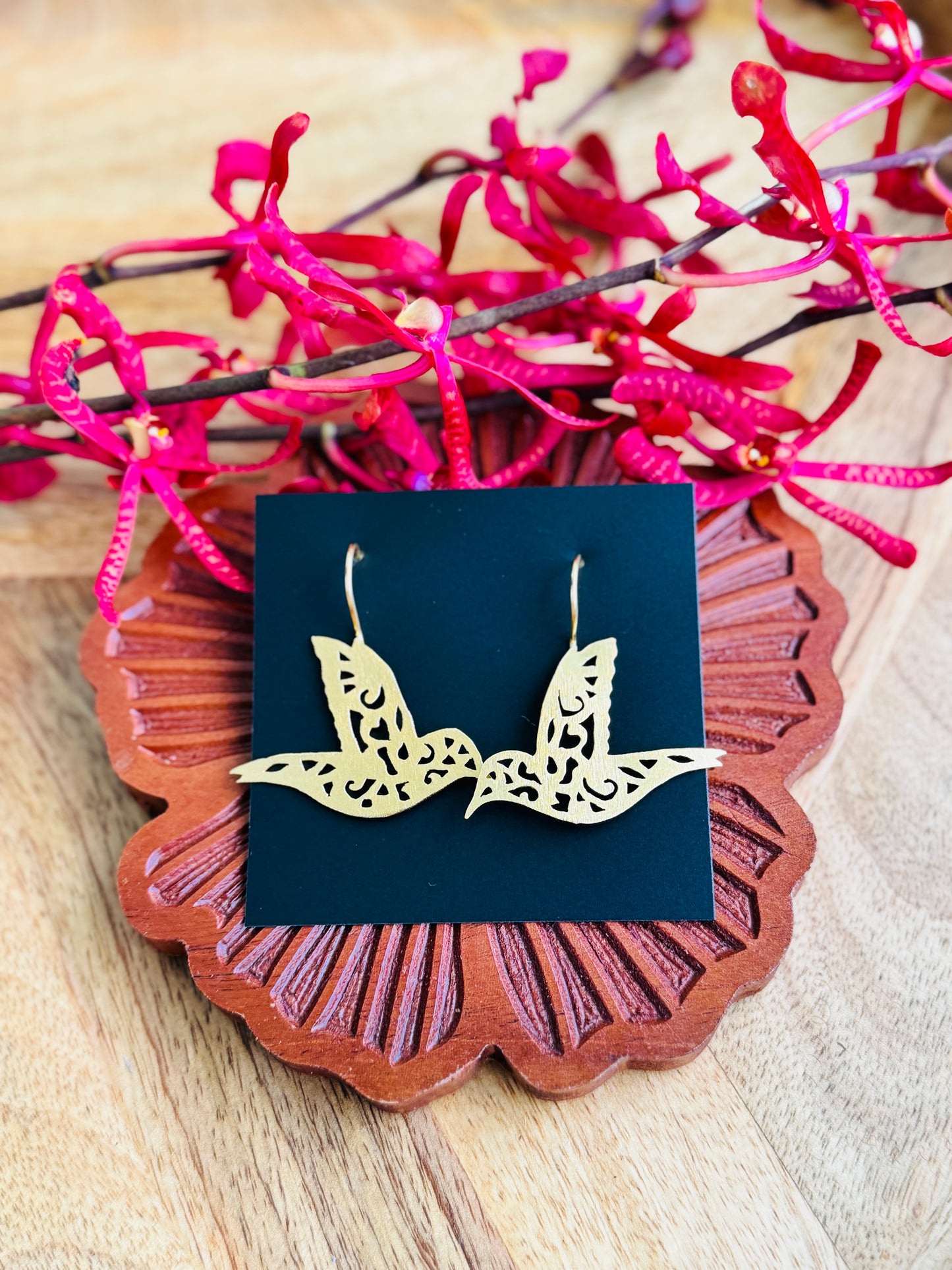 Abstract statement brass necklaces - dangler bird