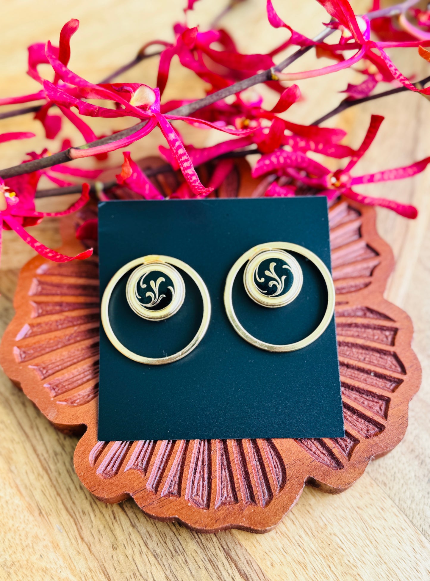 Brass Earrings with leaf detailing