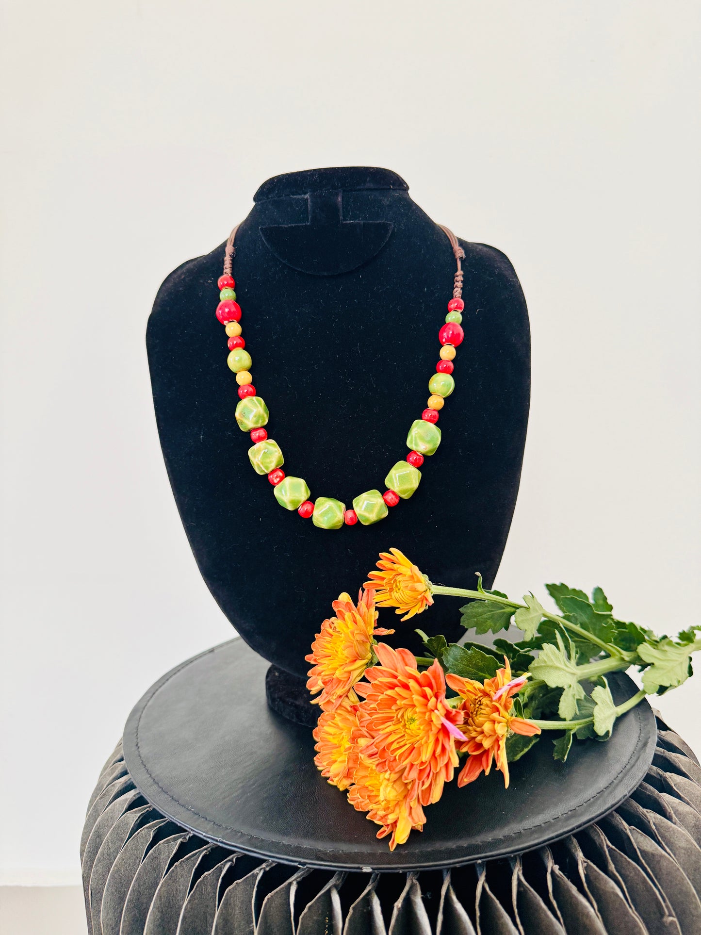 Ceramic bead necklace with adjustable macrame cord - Red and Pastel green