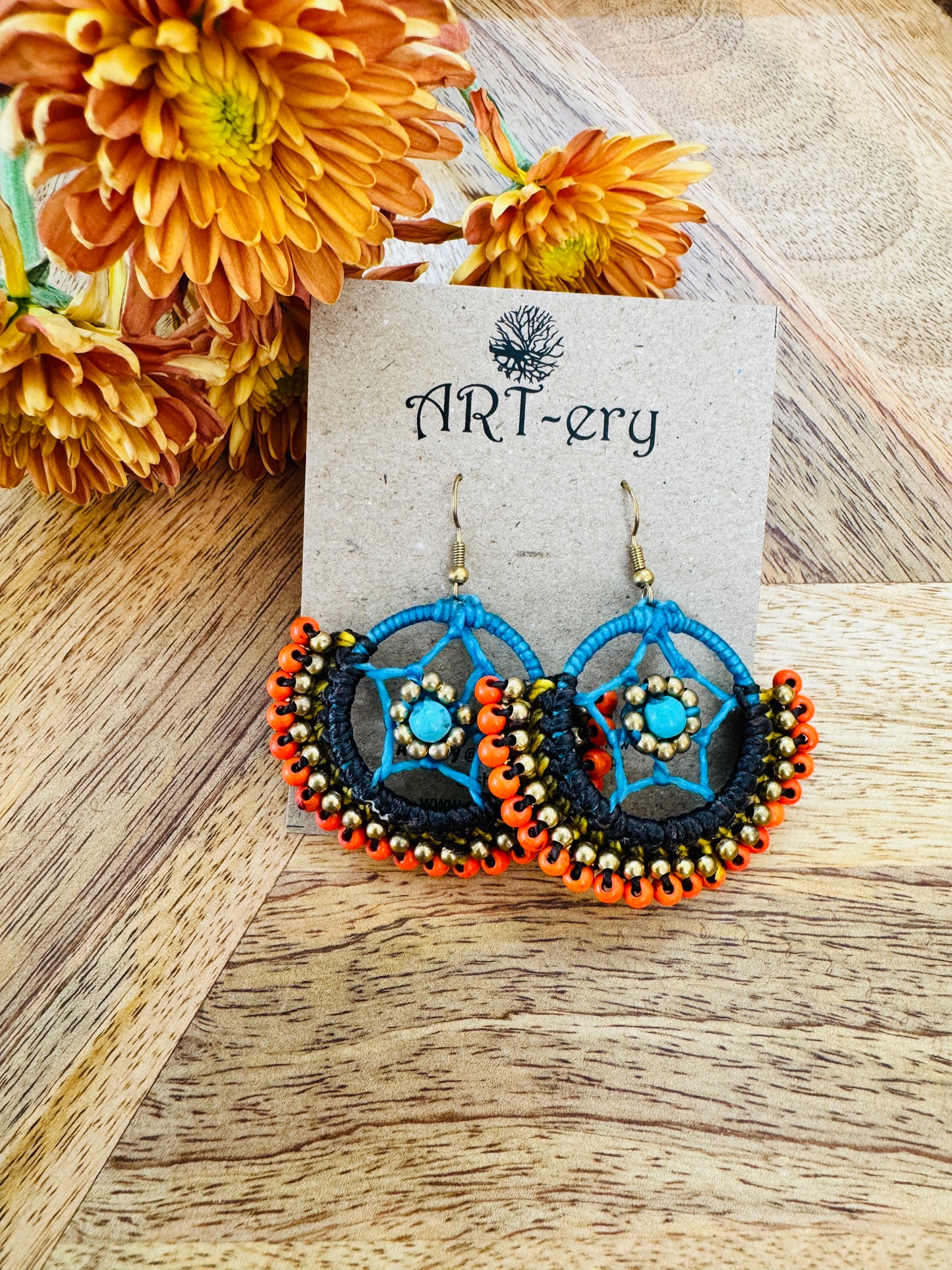 Crochet earring with star design - Orange blue