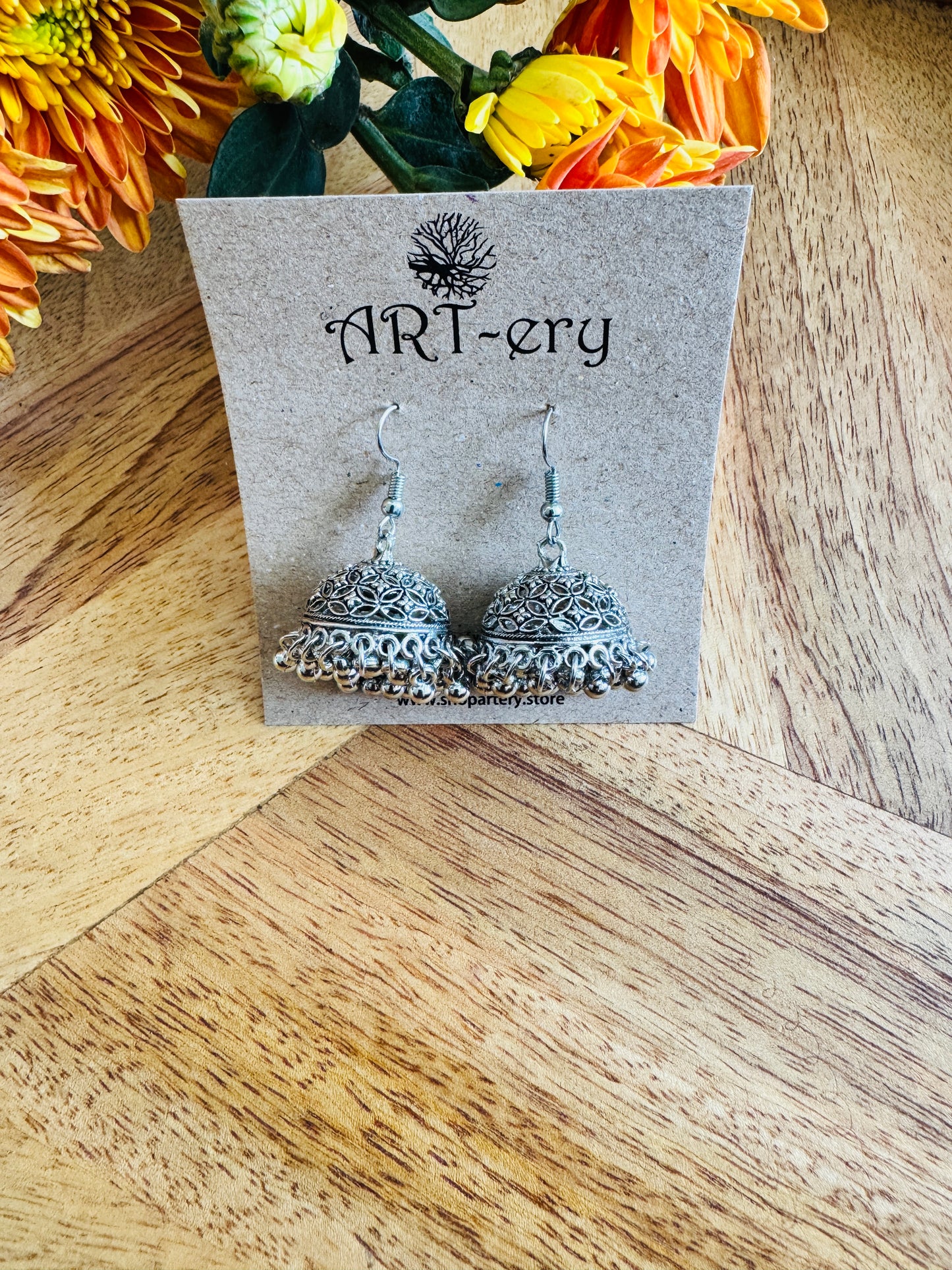 Hook type jhumka