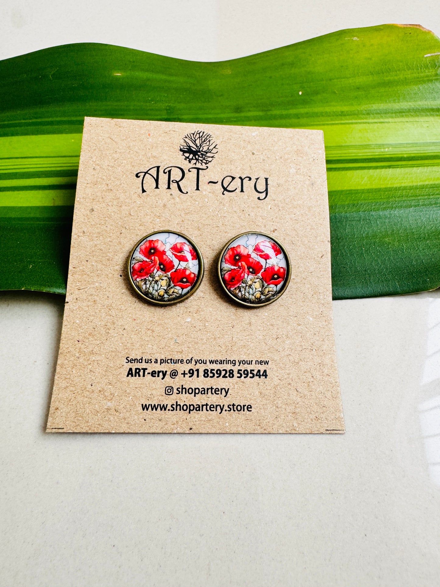 Resin ear stud - Poppies