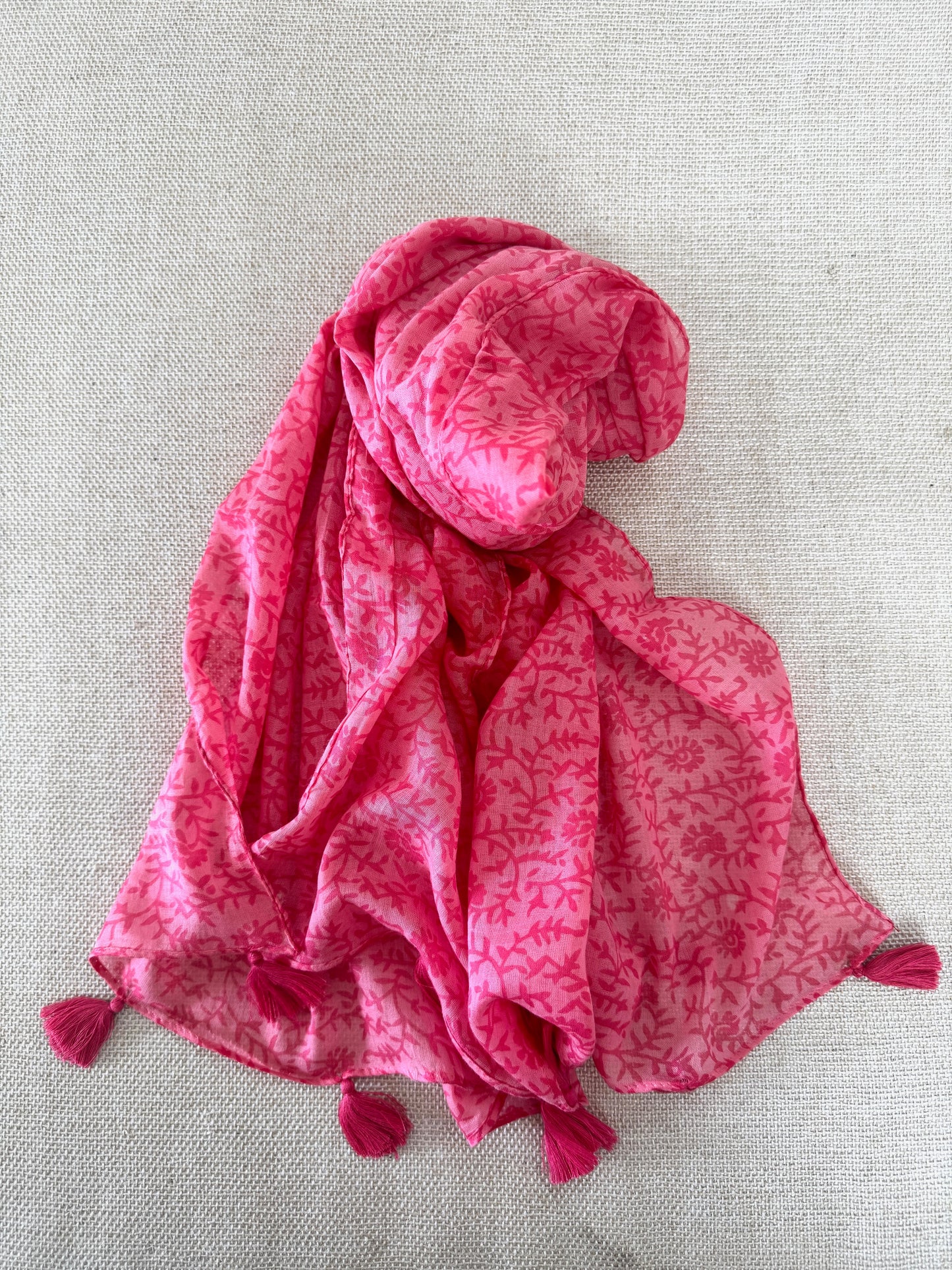 Lightweight Printed Poly-Cotton Scarf for Women Pastel scarf - Tassels