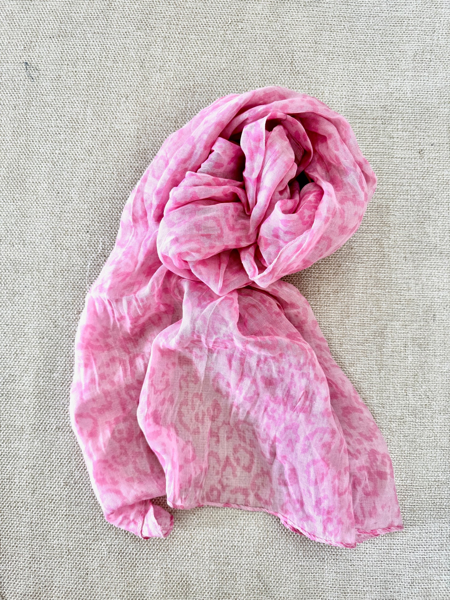 Lightweight Printed Poly-Cotton Scarf for Women Light color - Printed scarf pink
