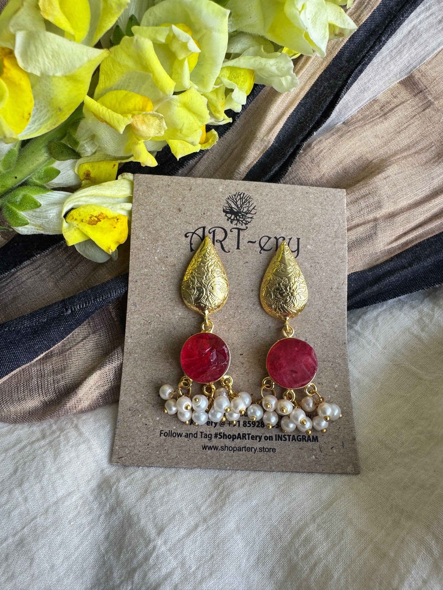 Brass earrings with pearl cluster