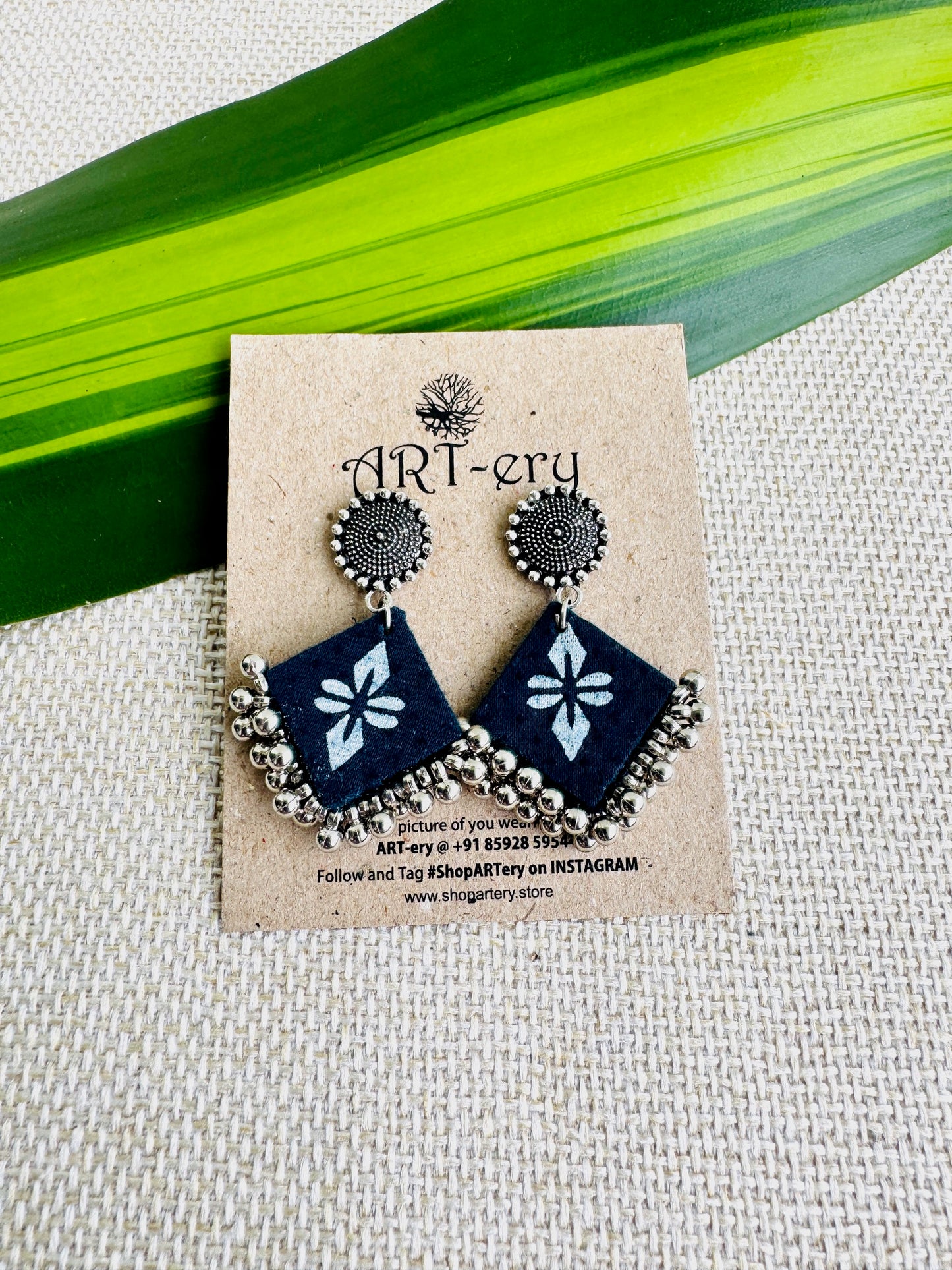Lightweight fabric earrings - Square indigo fabric
