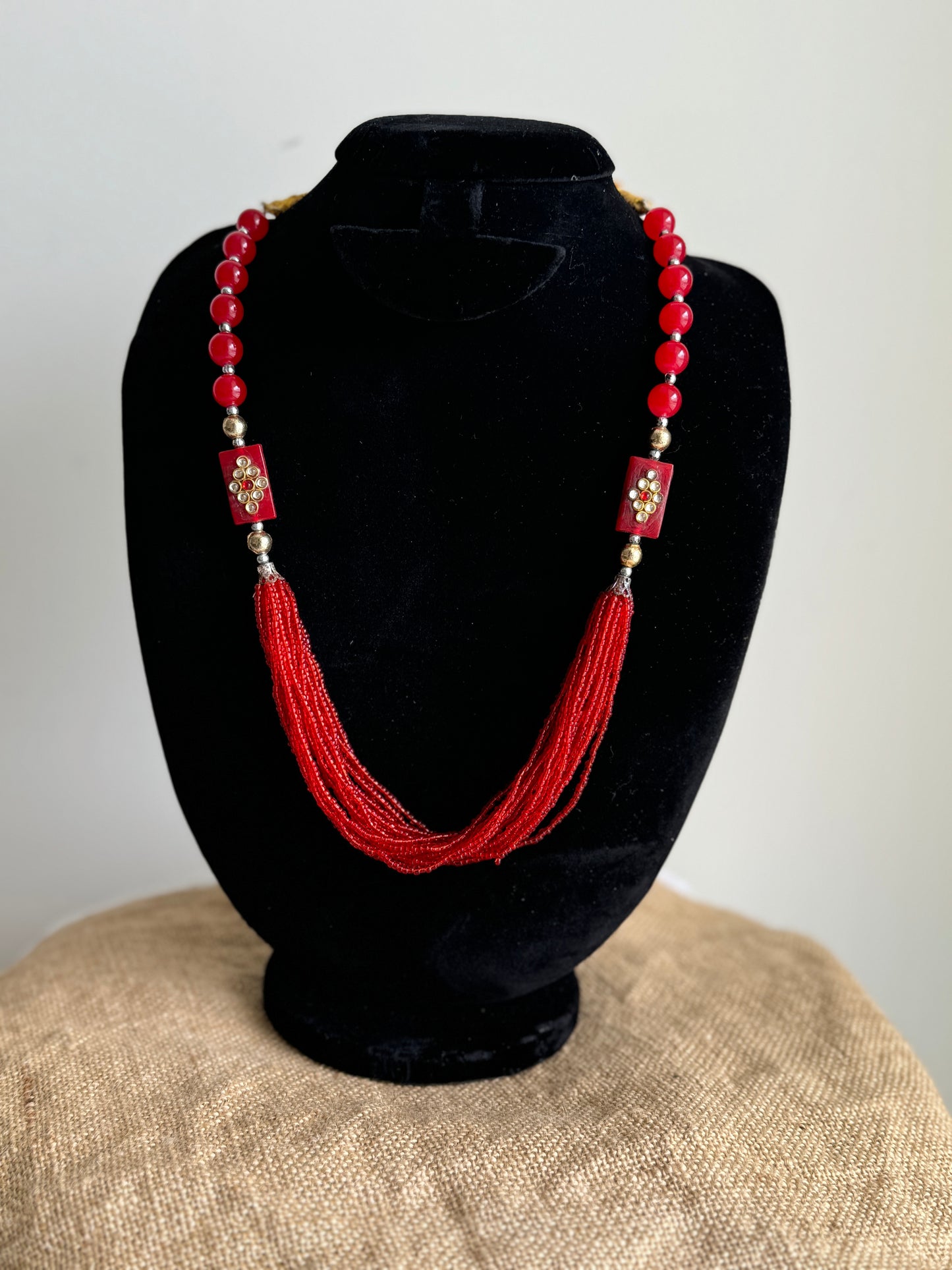 Statement necklace - multi-sized red beads