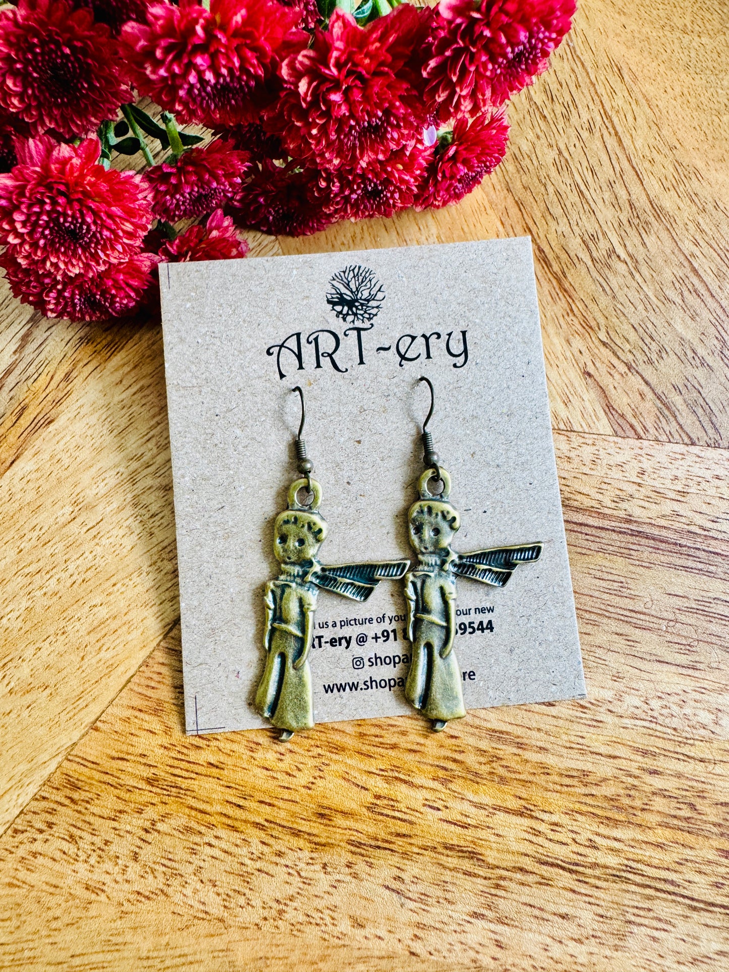 Miniature metal earring - Tall doll