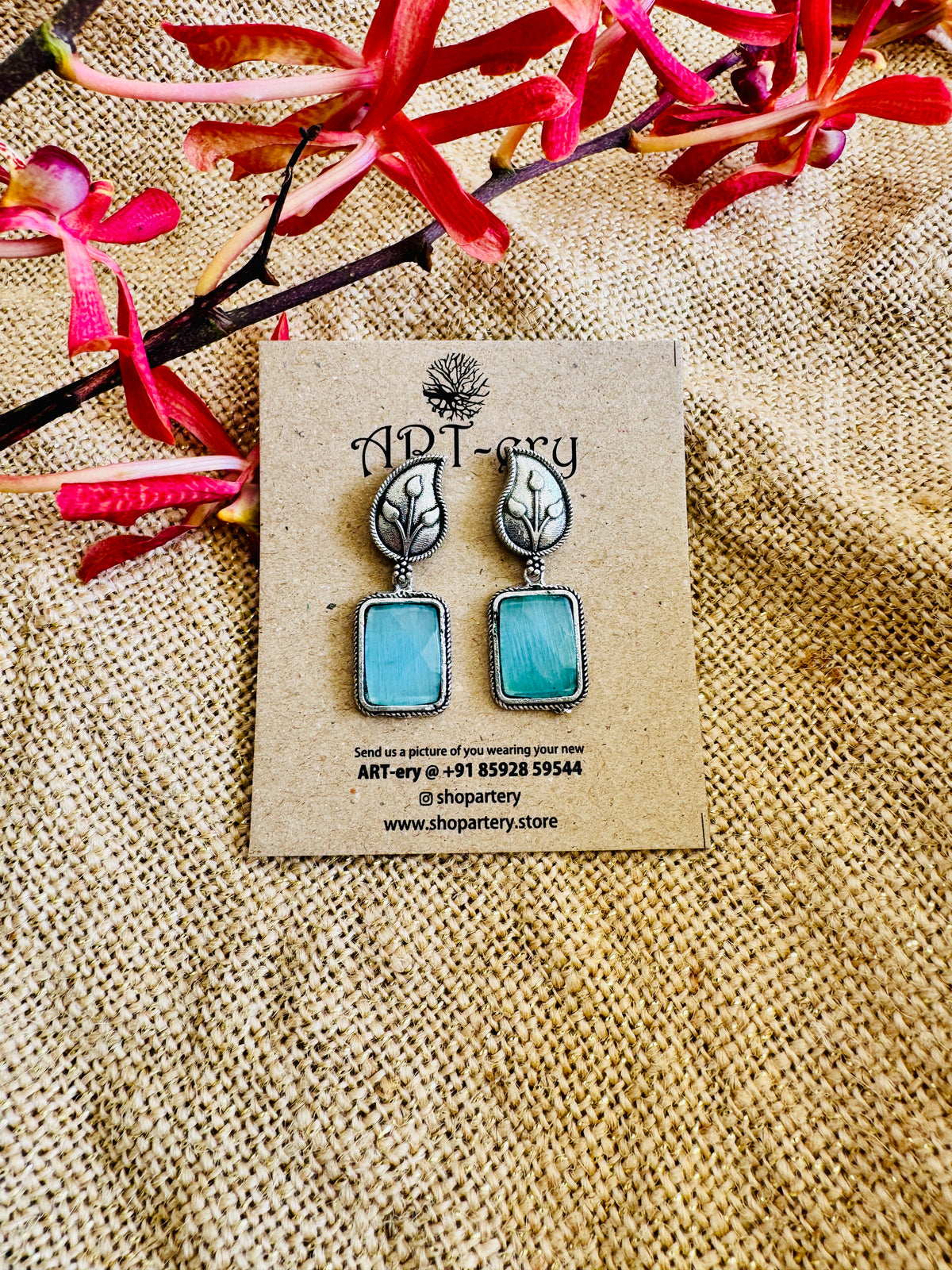 Leaf Design Lightweight Stone Earrings - Sky blue