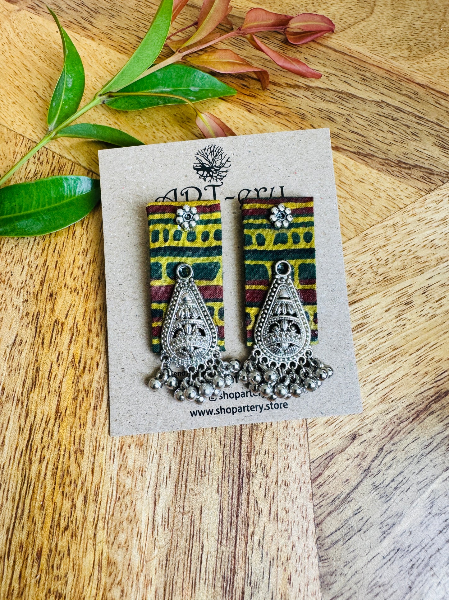 Lightweight Handmade Statement Jewellery - Stud earring