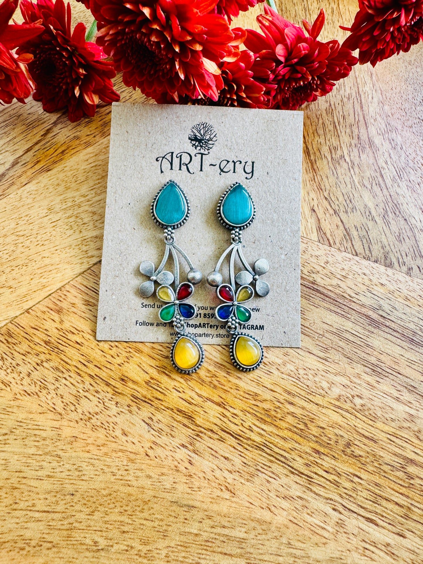 Dangler earring with stone - Pastel