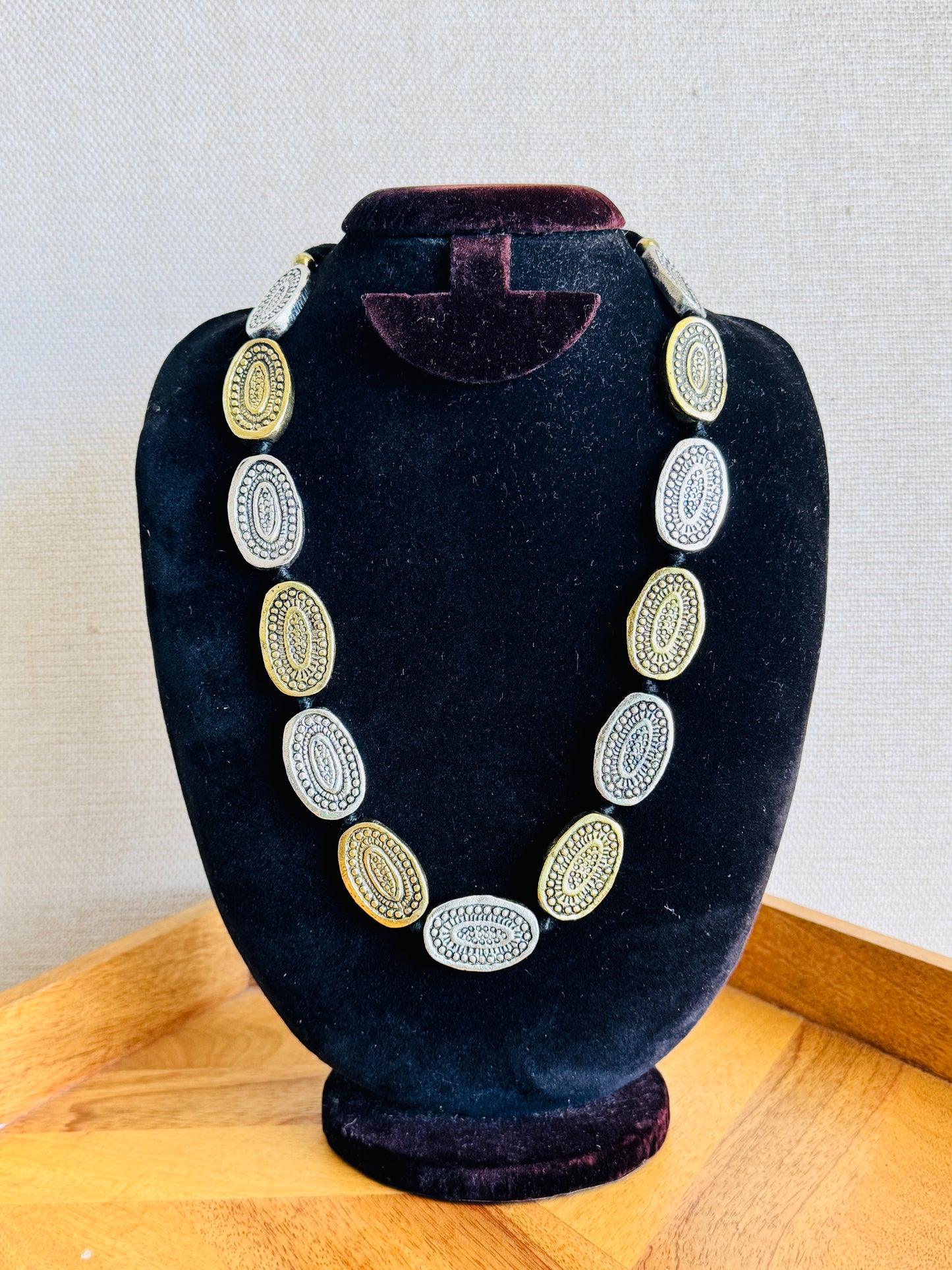 Statement metal necklace with adjustable cord - Silver and Gold
