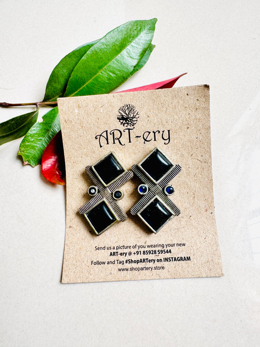 Deep blue geometric earring