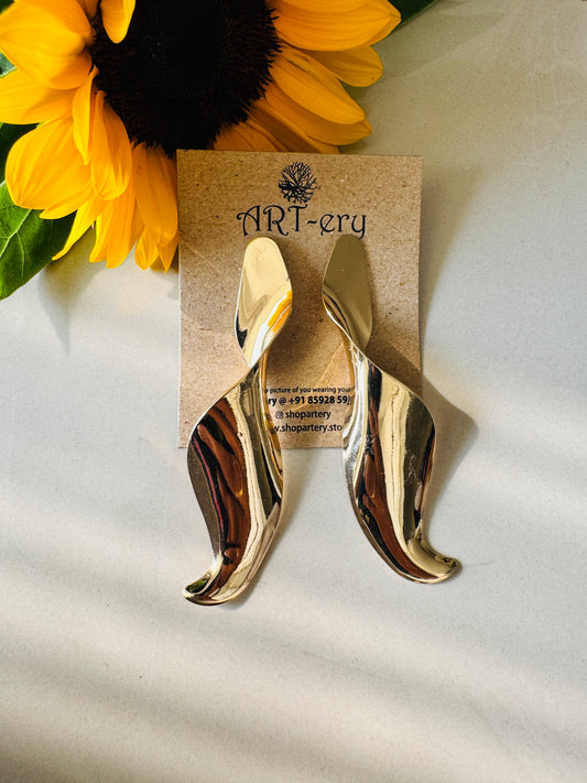 Anti tarnish statement big twirl earring