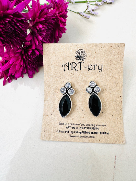 Big stone daily wear earrings - Black