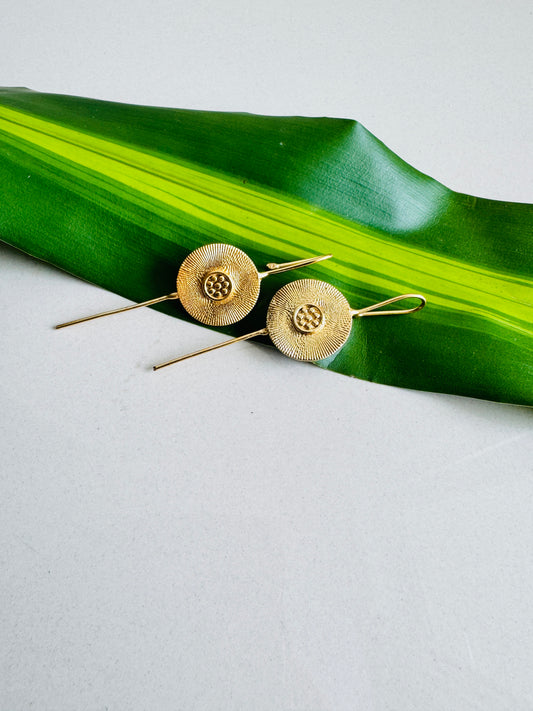 Lightweight Brass Pin Earrings | Gold Tone Onam Collection - Olakuda
