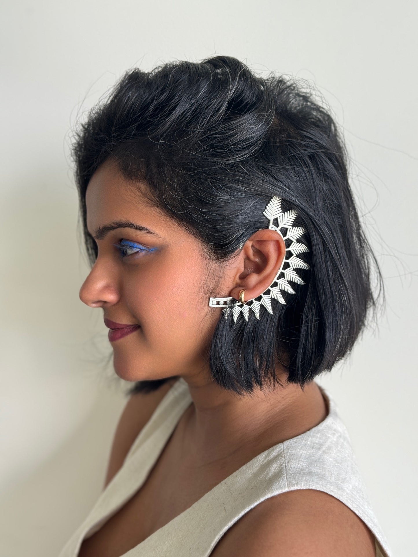 Ear cuff in silver tone leaf design
