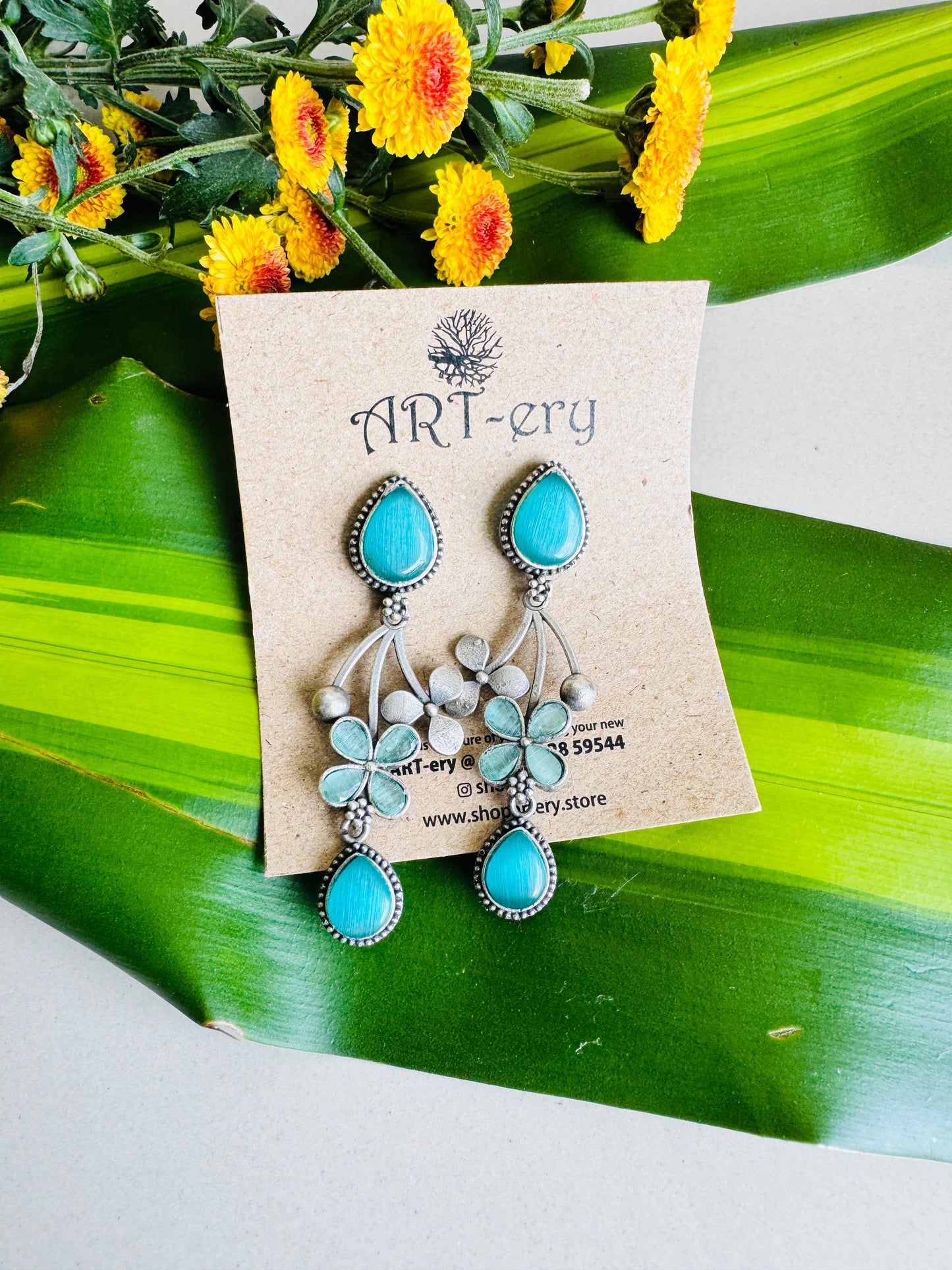Dangler earring with stone - Sea green