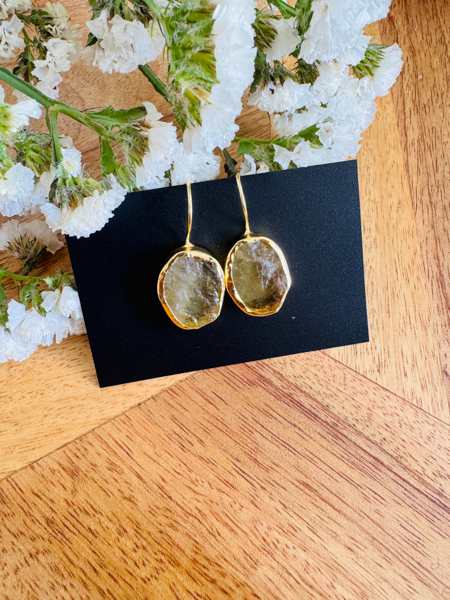 Yellow stones