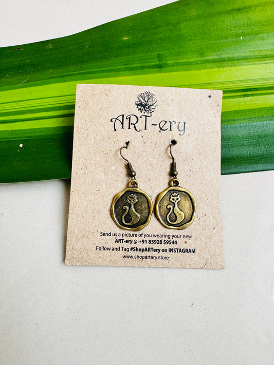 Posey cat earrings
