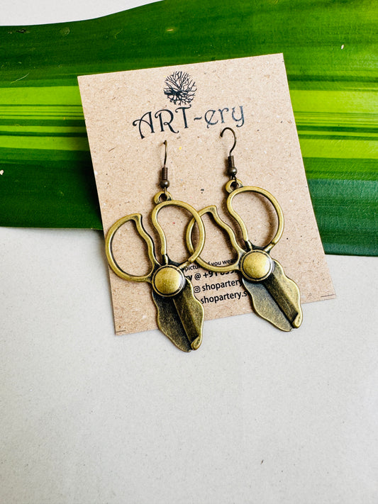 Scissors earrings
