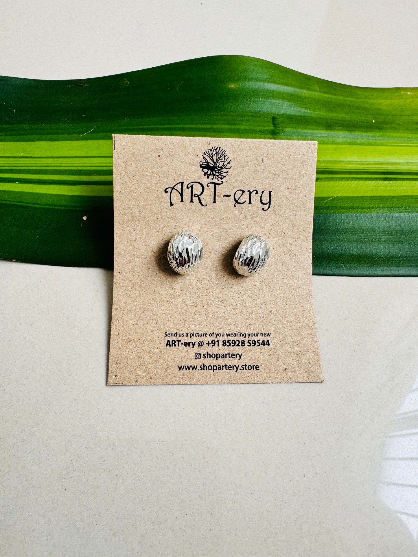 Silver Small shell earrings