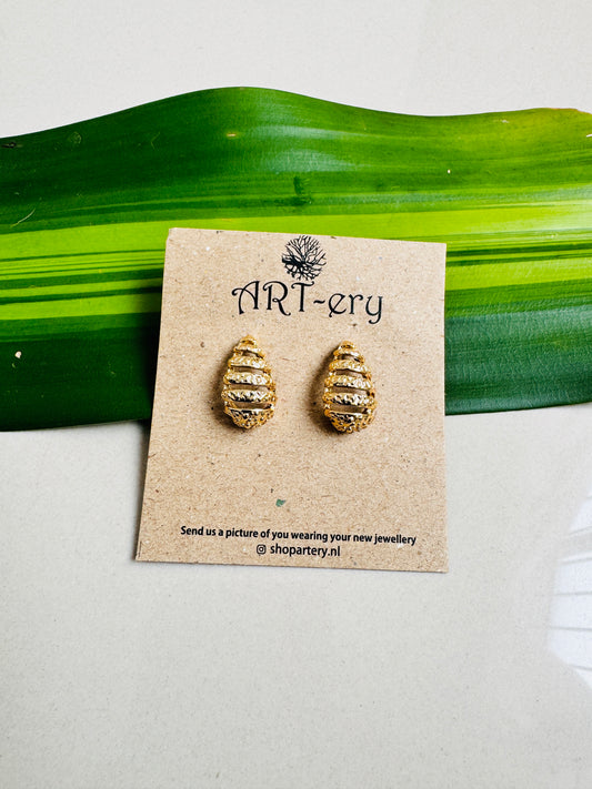 Croissant earrings in gold tone