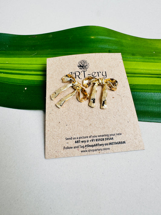 Golden Flowing Ribbons Earrings