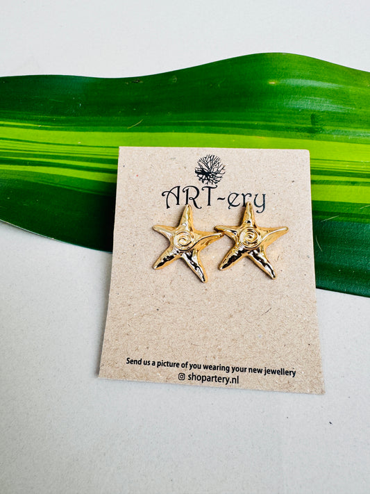 Star fish gold earrings