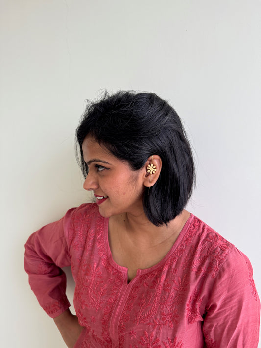 Brass earring - Flower