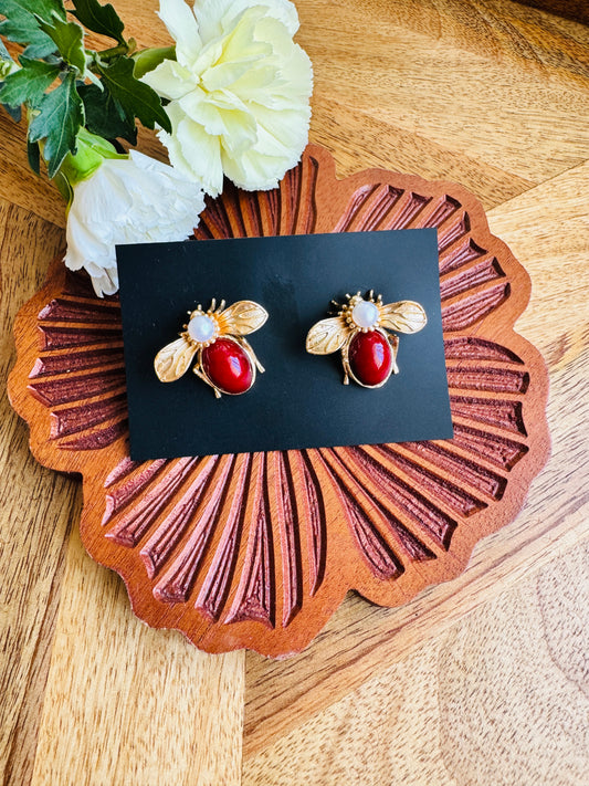 Handcrafted brass earring - Red stone bee earring