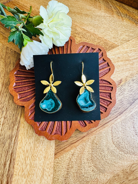 Handcrafted brass earring - Colored natural stone earring