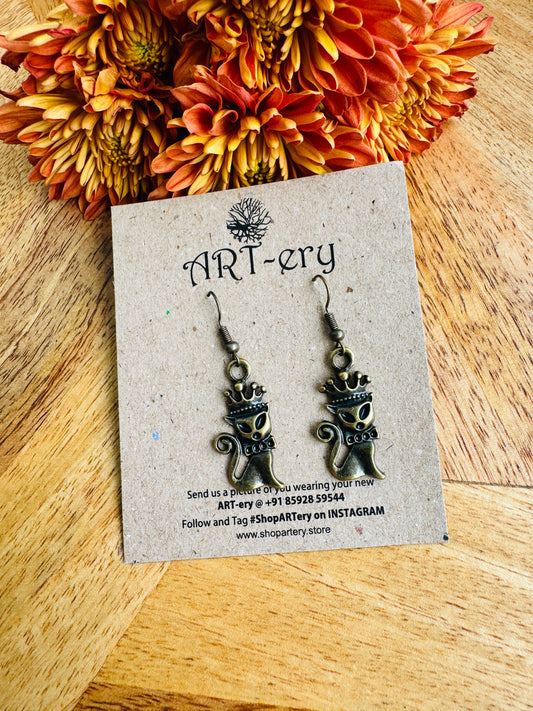 Crown cat earrings