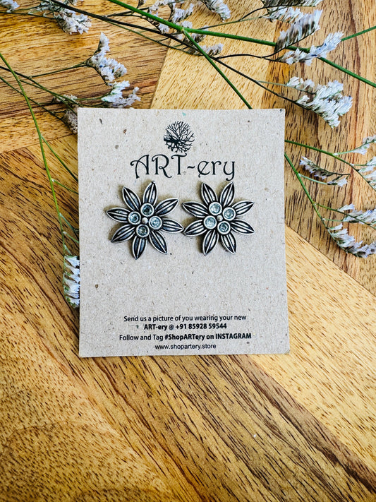 White Paisley stud