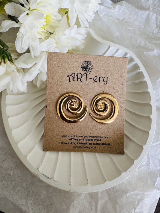 Gold Swirl earrings