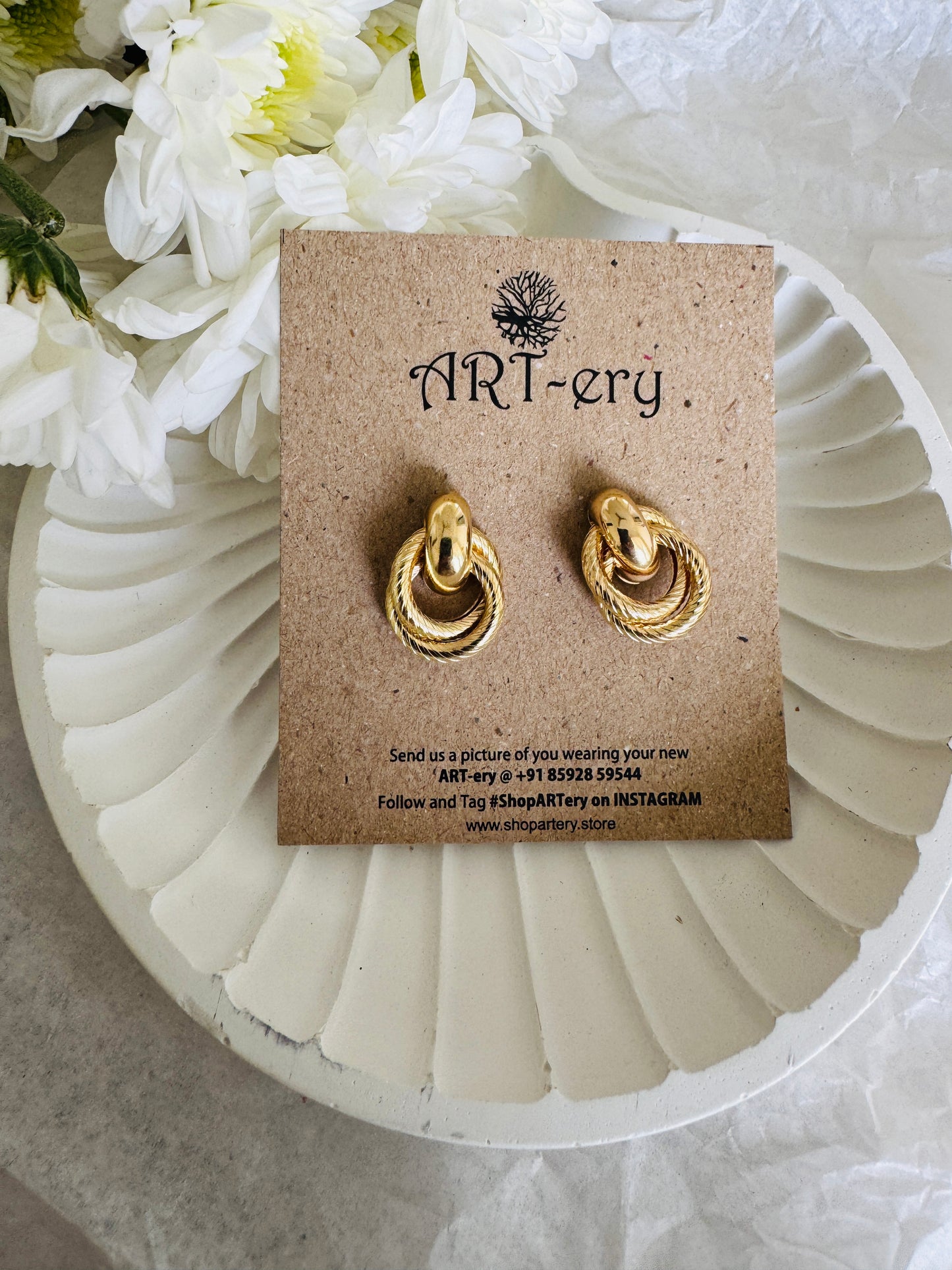 Textured gold loop earrings