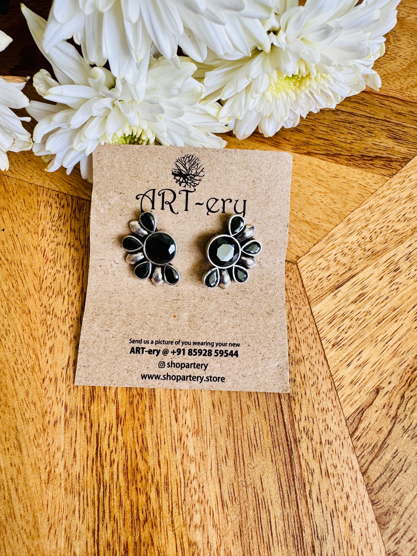 Semi circle black stone earring