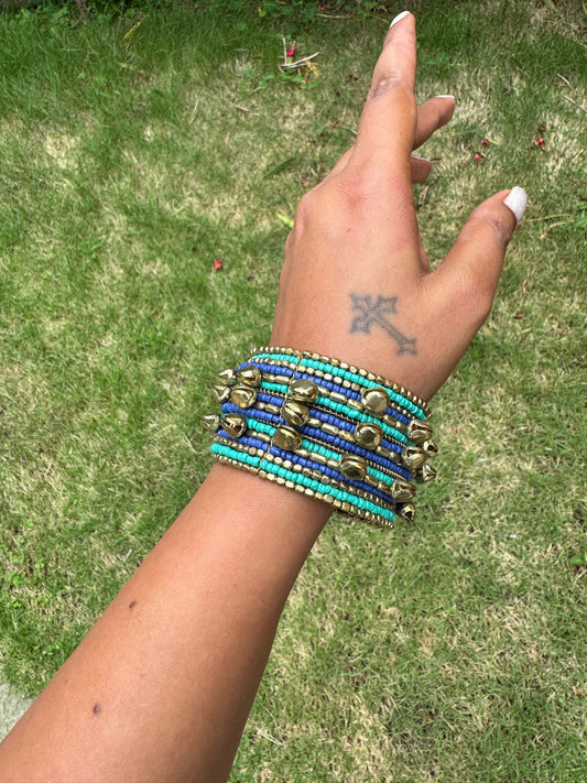 Broad beaded arm cuff with gunghroo - Teal