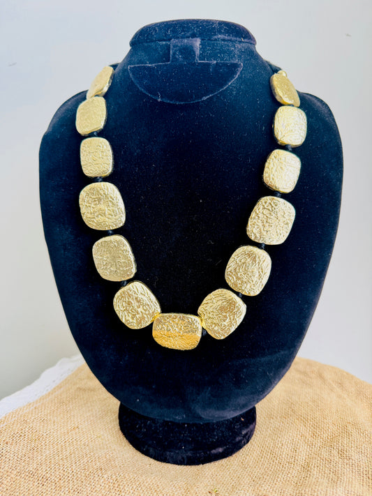 Square metal necklace from ART-ery - Gold