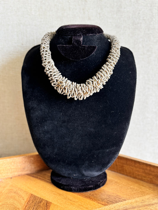 Brown cluster necklace