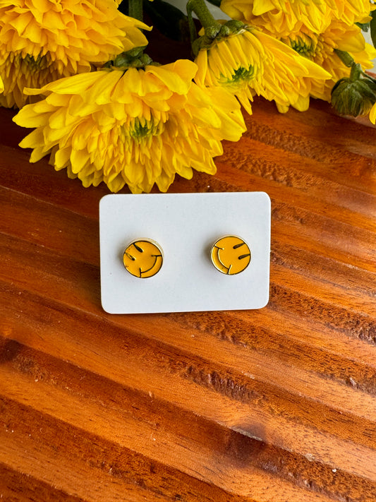 Grey butterfly ear stud