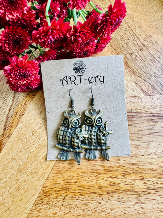 Miniature metal earring - Mother and baby owl