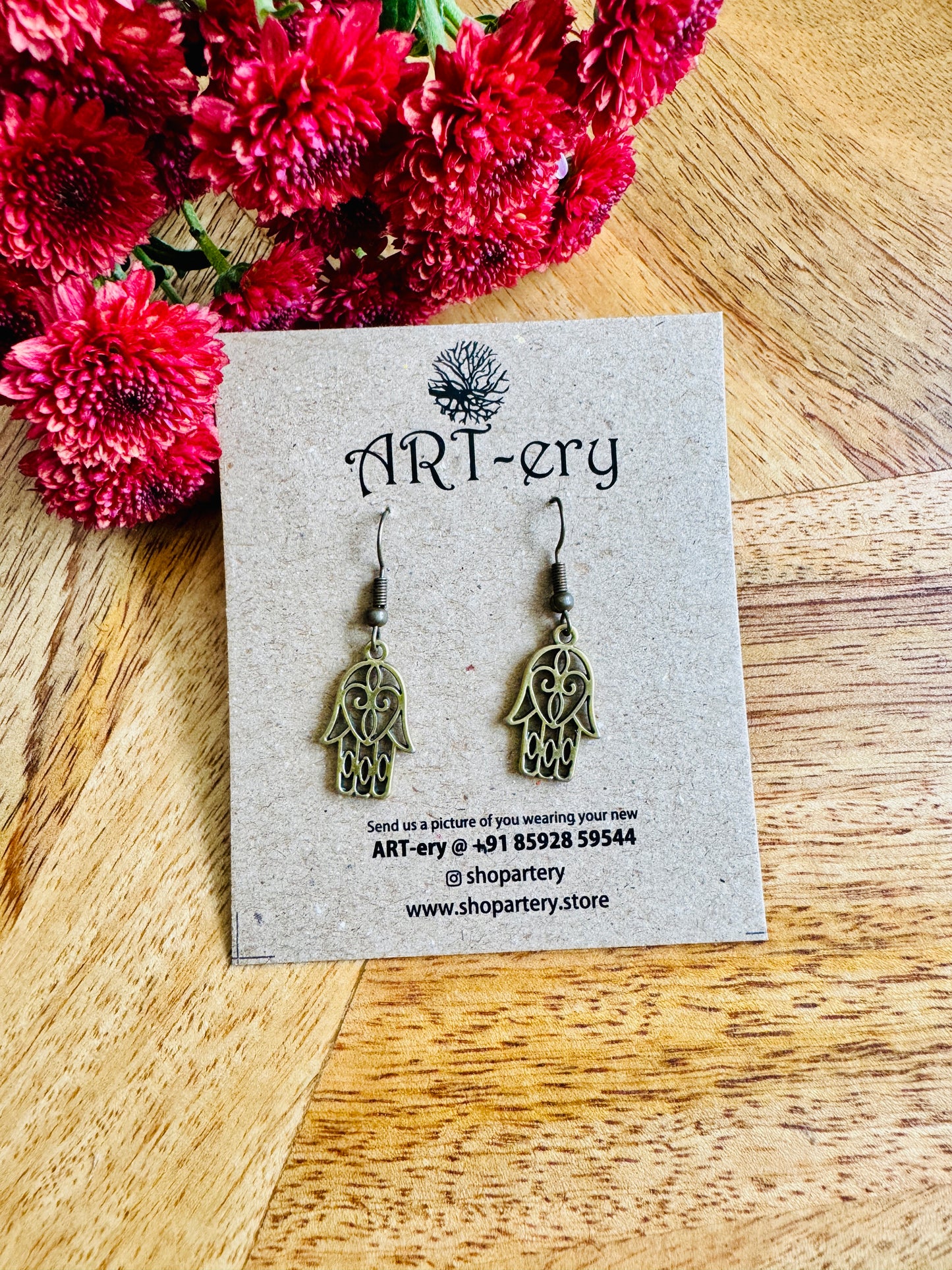 Miniature earring - Hamsa