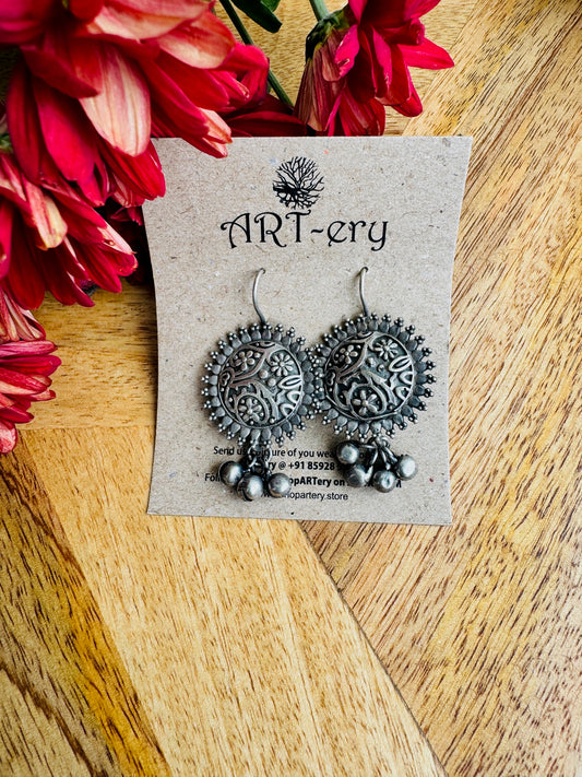 Round oxidised silver earring
