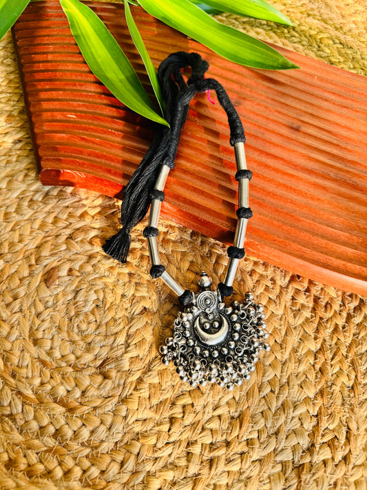 Oxidised silver thread necklace - Black