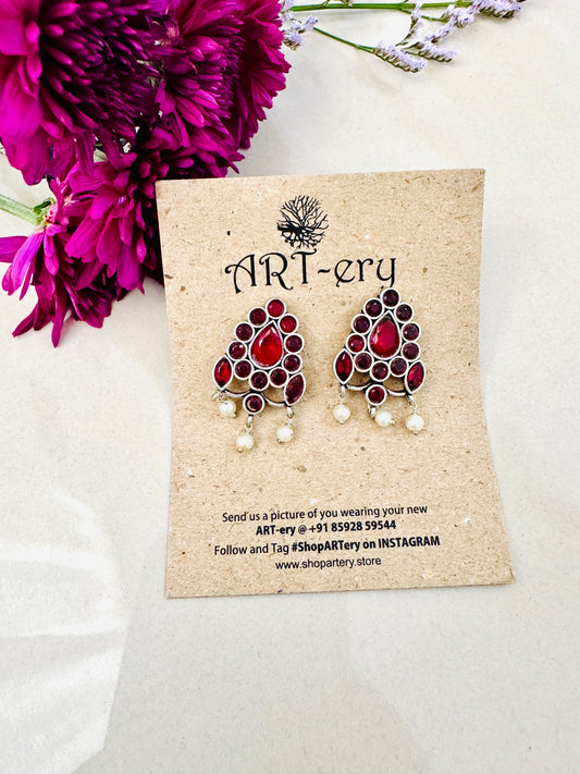 Oxidised silver earring with pearl hanging - Red