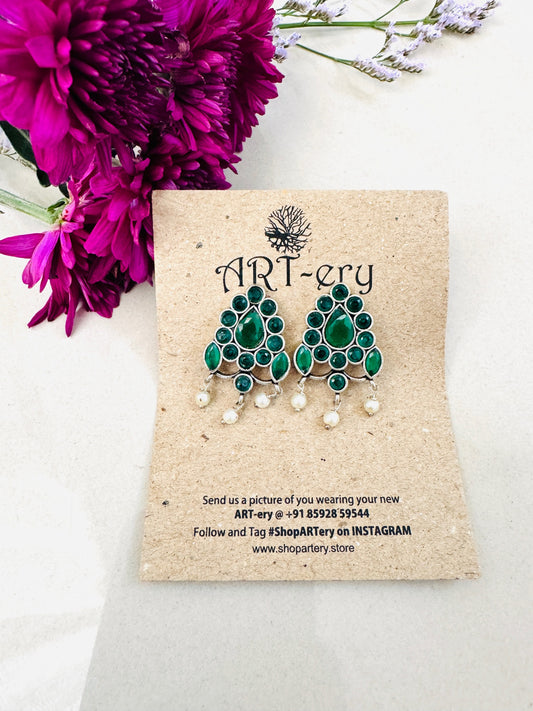 Oxidised silver earring with pearl hanging - Green