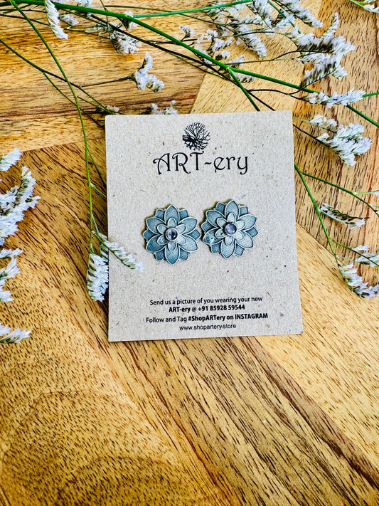 Oxidised silver flower stud - Pink