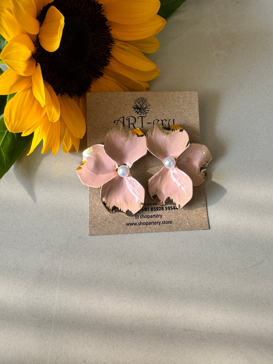 Anti tarnish statement gold earrings - Pastel pink