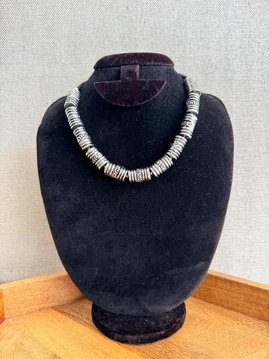 silver choker necklace 